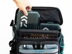 Daiwa Tactical Emeraldas Hip Bag (B) -Cheap Jigging Rods Store image c1f595bd 478d 49e0 abc5 7439827f0b20